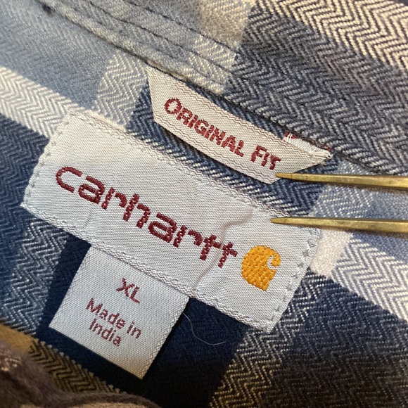 Carhartt button up - Picture 6 of 13